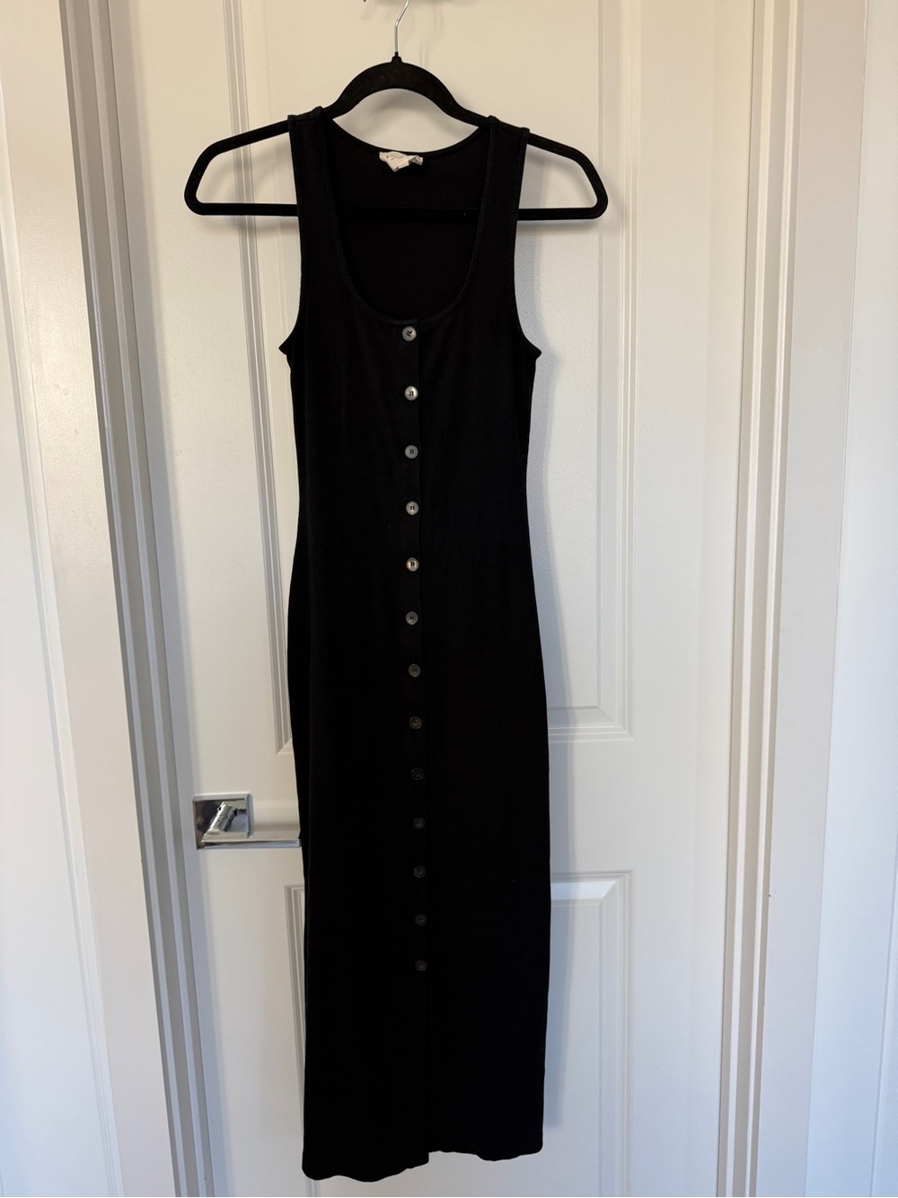 EUC Sezane Black Ribbed Button-Front Maxi Dress
